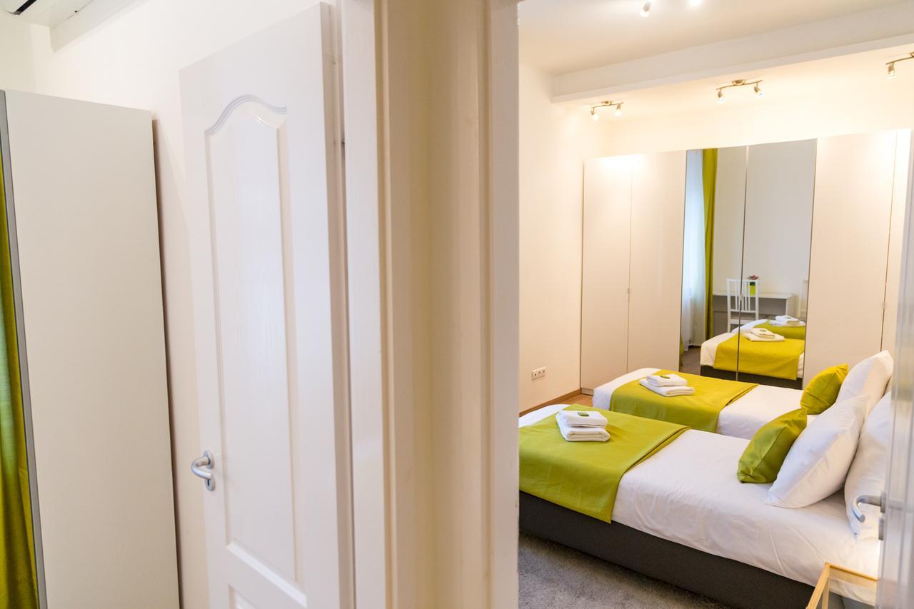 Balaton Delux Apartment Budapest Ngoại thất bức ảnh