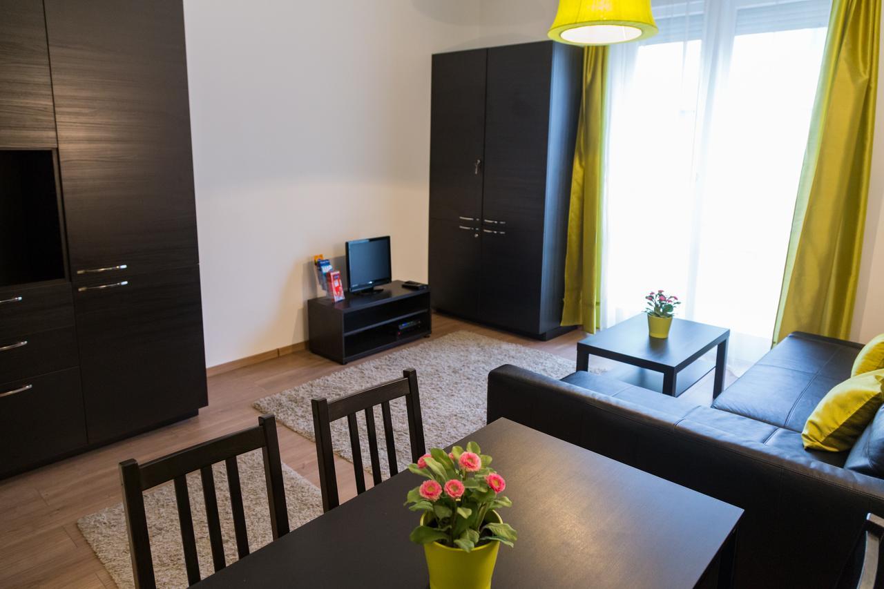 Balaton Delux Apartment Budapest Ngoại thất bức ảnh