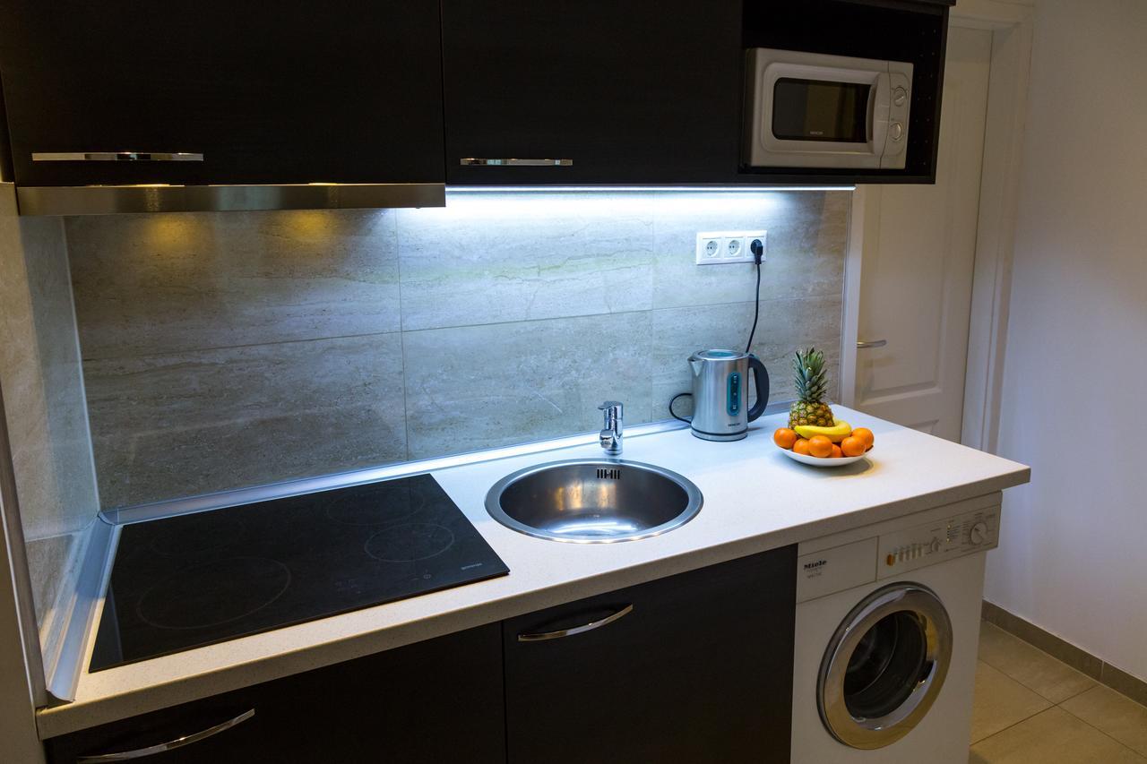 Balaton Delux Apartment Budapest Ngoại thất bức ảnh
